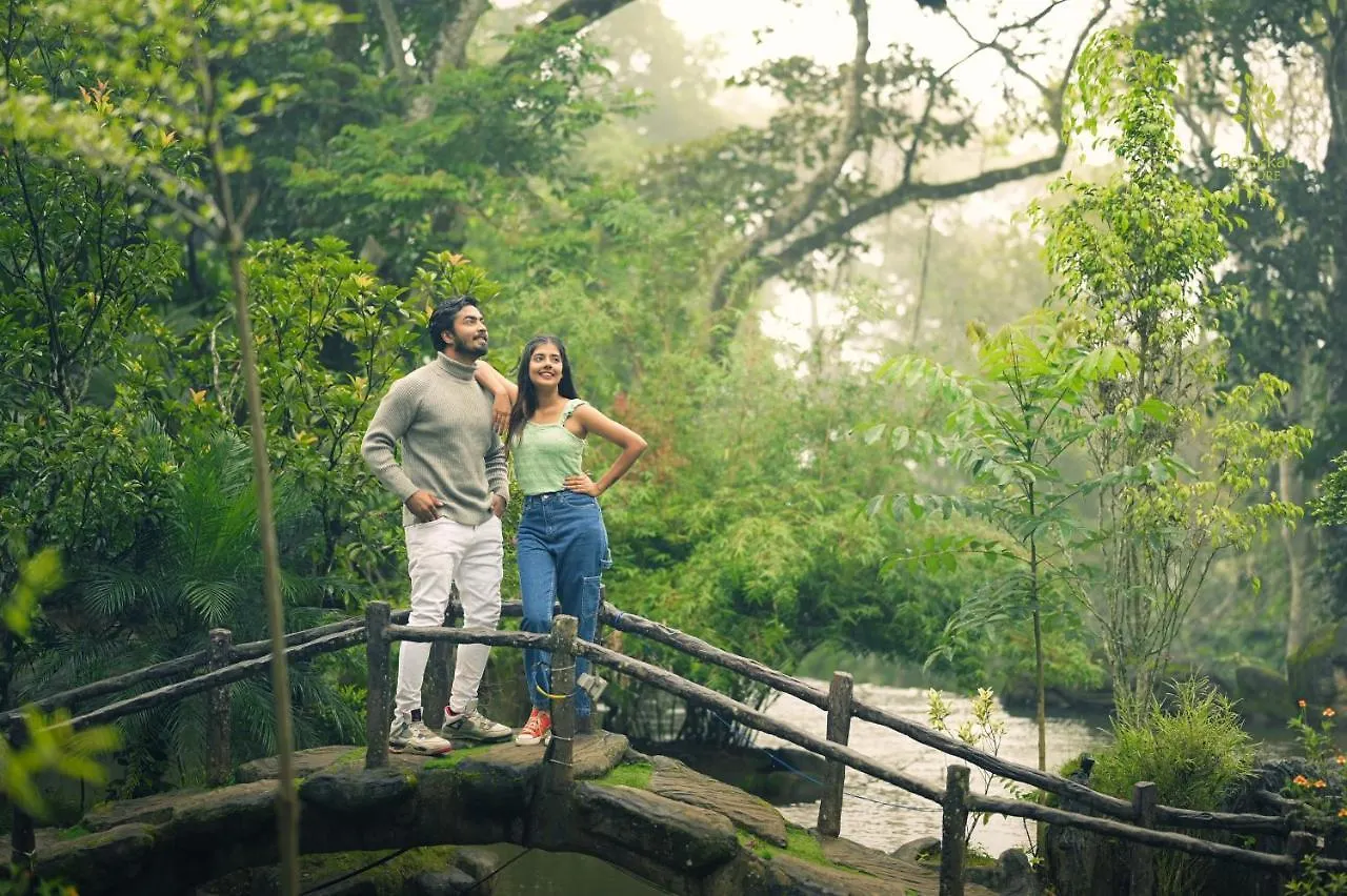 *****  Parakkat Nature Resort Munnar India